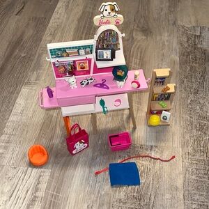 Barbie Pet Grooming Station with Pink and Blue Accessories
